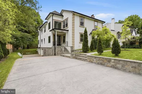 10129 Dwight Ave, Fairfax, VA 22032