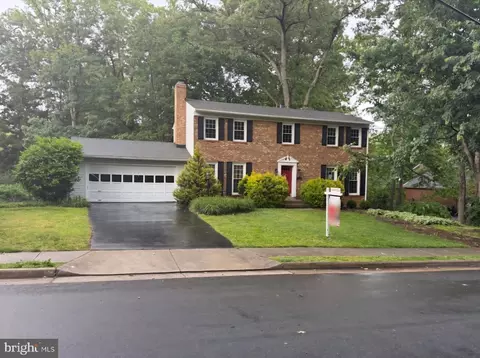 4151 Orchard Dr, Fairfax, VA 22032