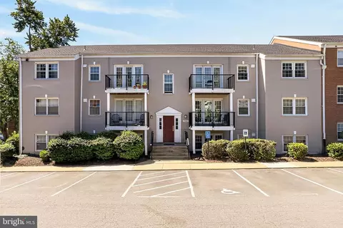 9445 Fairfax Blvd #102, Fairfax, VA 22031