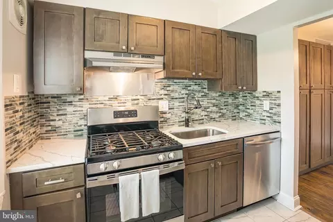 9495 Fairfax Blvd #103, Fairfax, VA 22031