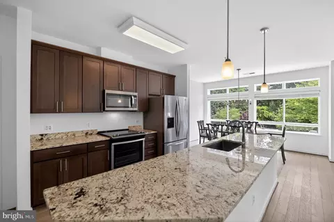 9430 Silver King Ct #103, Fairfax, VA 22031