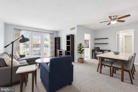 9471 Fairfax Blvd #301, Fairfax, VA 22031