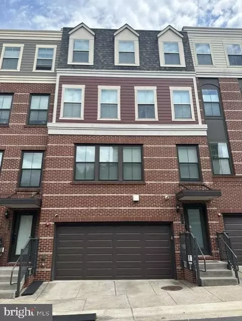 3961 Norton Pl, Fairfax, VA 22030