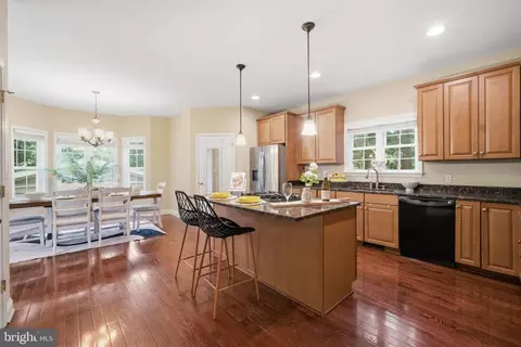 10802 Second St, Fairfax, VA 22030 photo 11