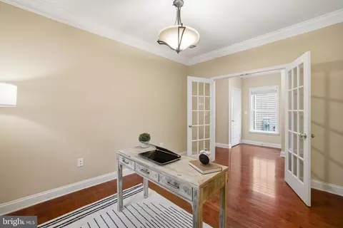 10802 Second St, Fairfax, VA 22030 photo 9