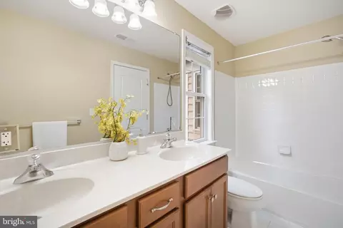 10802 Second St, Fairfax, VA 22030 photo 32