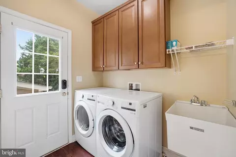 10802 Second St, Fairfax, VA 22030 photo 17
