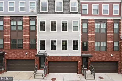 10720 Viognier Ter, Fairfax, VA 22030
