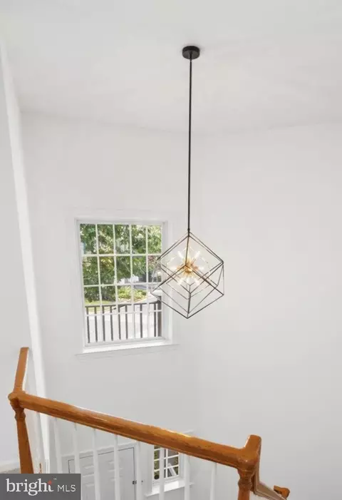 Entry Way - 4331 Delegate Ct, Fairfax, VA 22030 photo 2 of 2