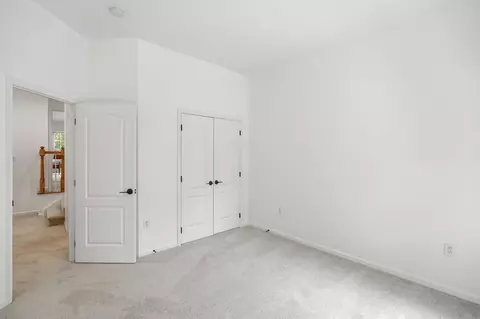 Bedroom - 4331 Delegate Ct, Fairfax, VA 22030 photo 5 of 8