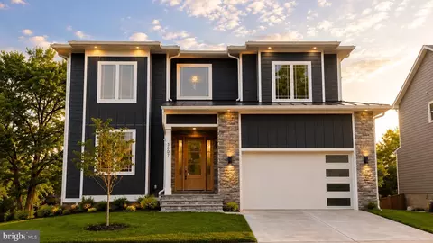 3607 Heritage Ln, Fairfax, VA 22030