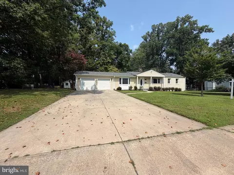 3704 Bevan Dr, Fairfax, VA 22030