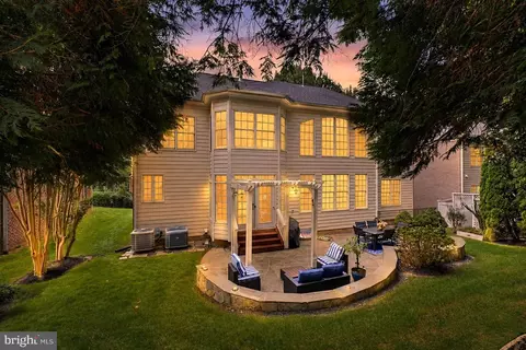 3810 Daniels Run Ct, Fairfax, VA 22030
