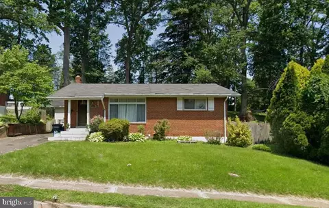 10212 Stratford Ave, Fairfax, VA 22030