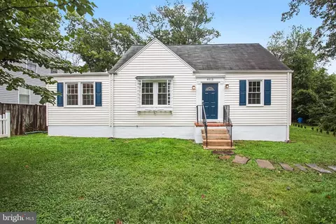 4013 Poplar St, Fairfax, VA 22030