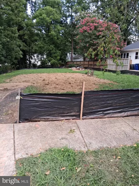 4025 Chestnut St, Fairfax, VA 22030