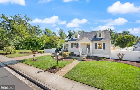4019 Poplar St, Fairfax, VA 22030
