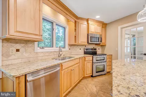 Kitchen - 310 Saddleback Trl, Hardy, VA 24101 photo 2 of 8