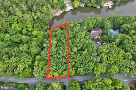 Jefferson Drive, Palmyra, VA 22963
