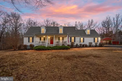 5105 Deep Creek Rd, Kents Store, VA 23084