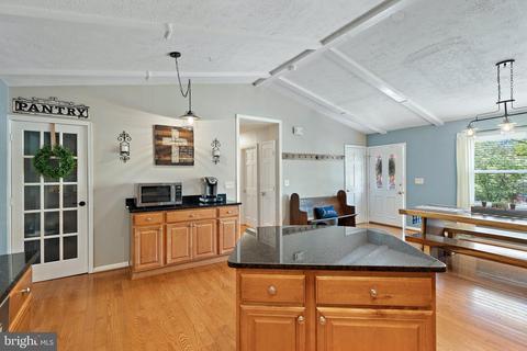 4680 Bluff Turn Turn, Marshall, VA 20115 photo 4