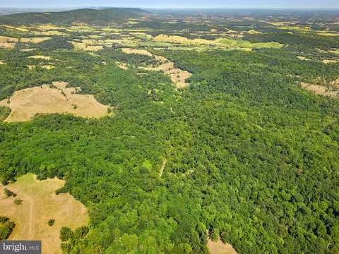 Apple Manor Road, Markham, VA 22643 photo 3