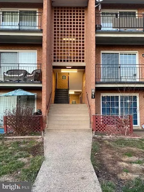 641 Waterloo Rd #321, Warrenton, VA 20186 photo 2