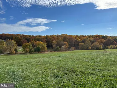 Grove Lane, Marshall, VA 20115