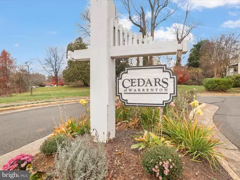 708 B Cedar Crest Dr, Warrenton, VA 20186 photo 2