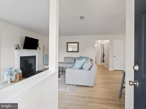 708 B Cedar Crest Dr, Warrenton, VA 20186 photo 7