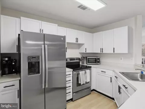 708 B Cedar Crest Dr, Warrenton, VA 20186 photo 17