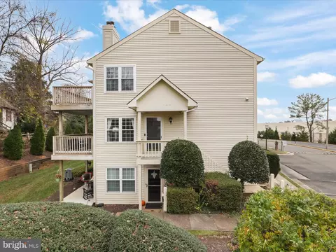 708 B Cedar Crest Dr, Warrenton, VA 20186 photo 4