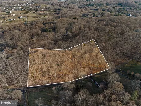 Valley Drive, Warrenton, VA 20187