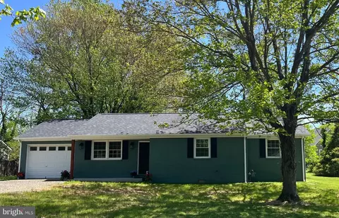 377 Cleveland St, Warrenton, VA 20186