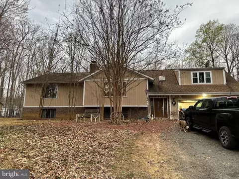 3587 Monarch Ln, Midland, VA 22728