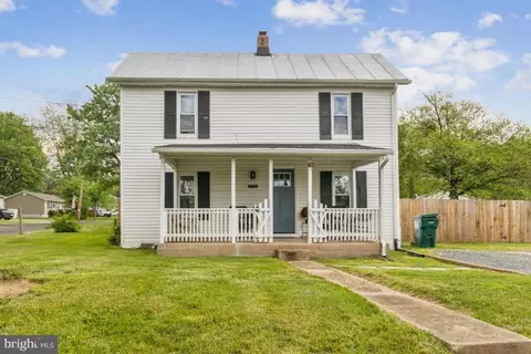 12051 N Duey Rd, Remington, VA 22734