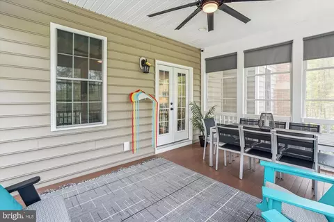 Exterior - 17585 Brandy Ln, Marshall, VA 20115 photo 15 of 16