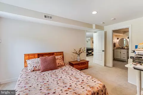 Bedroom - 17585 Brandy Ln, Marshall, VA 20115 photo 12 of 12