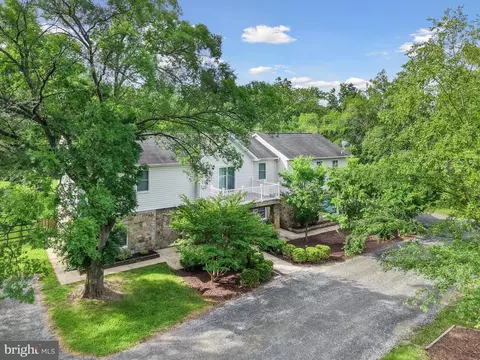 7103 Catlett Rd, Bealeton, VA 22712