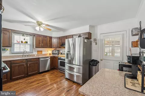 5232 Sumerduck Rd, Sumerduck, VA 22742 photo 8