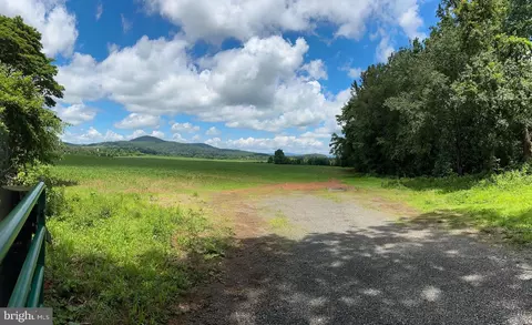 10674 Ada Rd, Marshall, VA 20115 photo 6