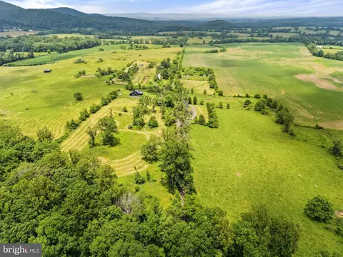 10674 Ada Rd, Marshall, VA 20115 photo 14