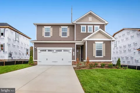 1084 Winter Pl, Bealeton, VA 22712