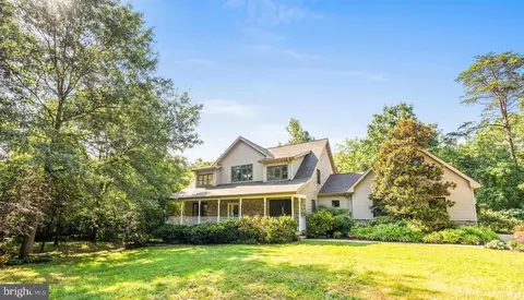 7007 Spy Plane Ln, Warrenton, VA 20187