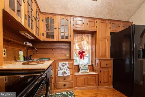 8270 Rogues Rd, Catlett, VA 20119 photo 14