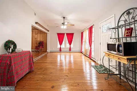 8270 Rogues Rd, Catlett, VA 20119 photo 8