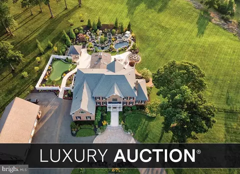 7484 Wilson Rd, Warrenton, VA 20186