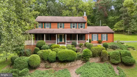5601 Raider Dr, Warrenton, VA 20187