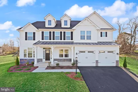 6748 Highlander Ct, Warrenton, VA 20187