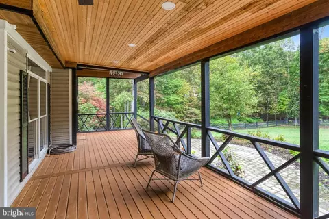 Exterior - 5536 Keyser Rd, Hume, VA 22639 photo 6 of 22